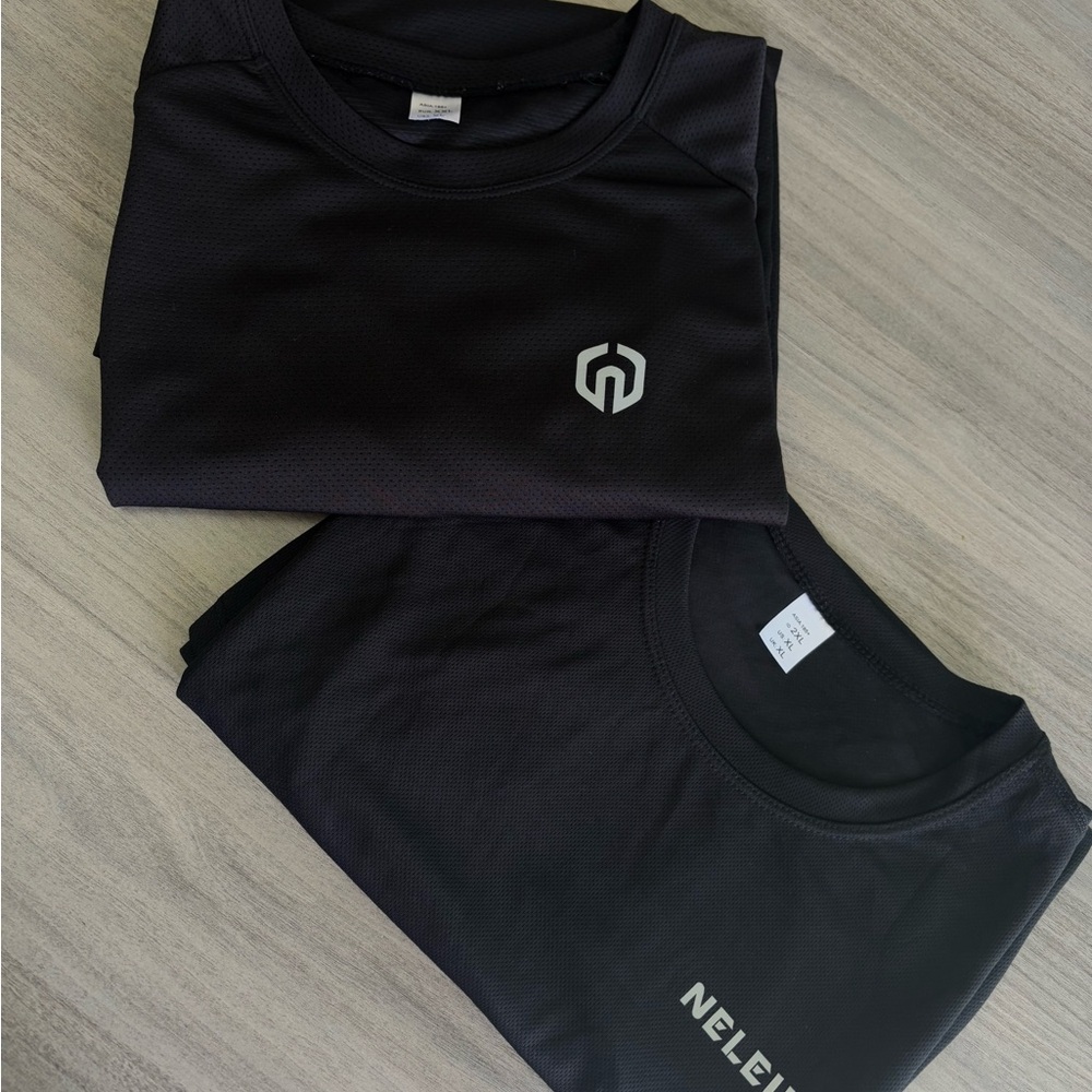 2 Sports shirts NELEUS